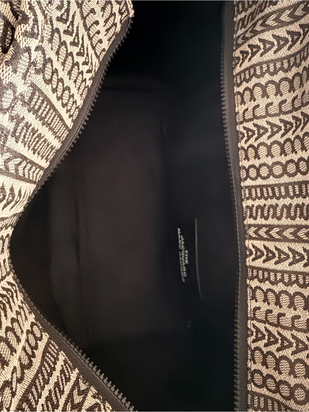 Marc Jacobs Black and White Logo Jacquard Tote - Picture 6 of 10